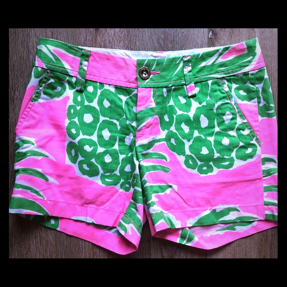 NWOT Lilly Pulitzer shorts. Size 00